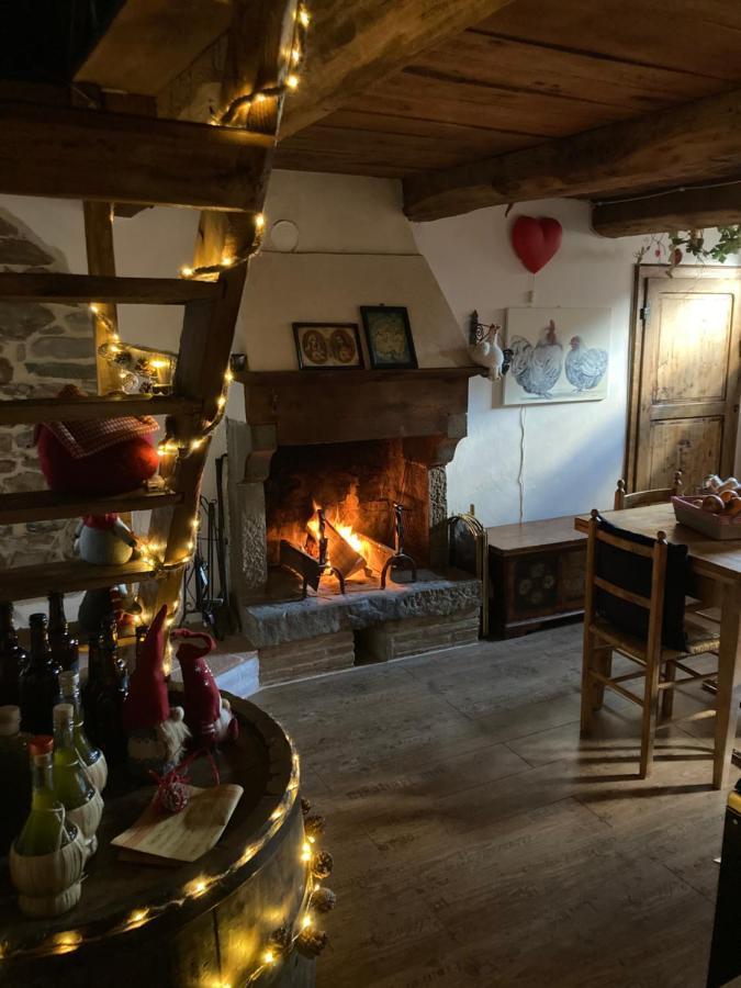 La Casina Del Prete Villa Caprese Michelangelo Dış mekan fotoğraf